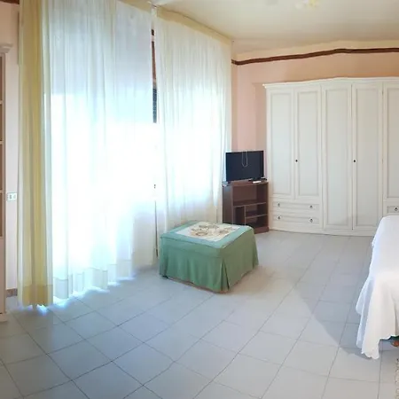 Stylish Apt Terina - Le Lincelle, Lamezia - Bright, Spacious, Elegant And With Terrace Sant'Eufemia Lamezia Exterior photo