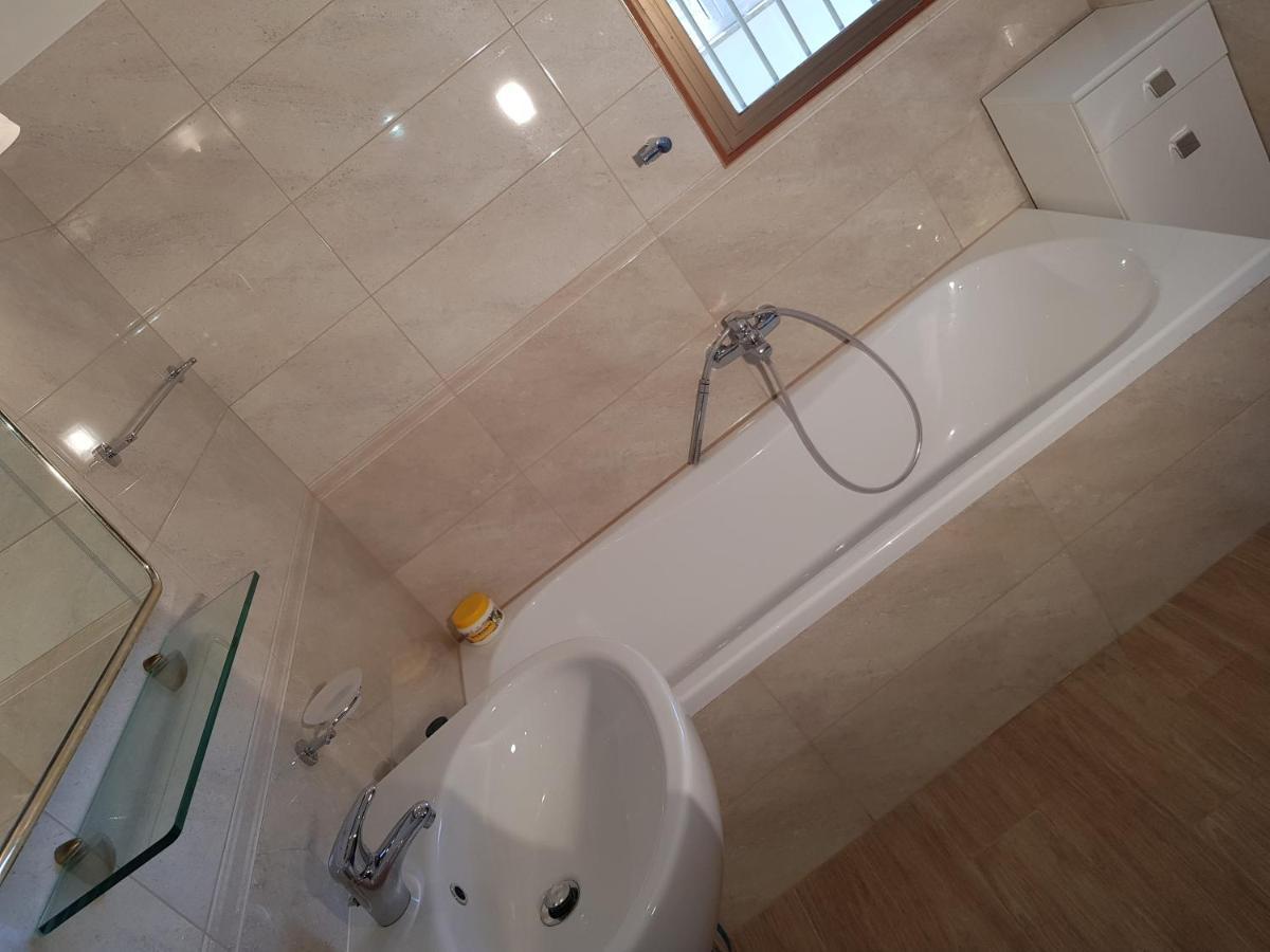 Stylish Terina - Le Lincelle, Lamezia - Bright, Spacious, Elegant And With Terrace *